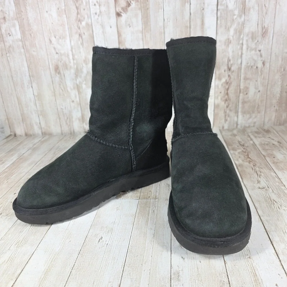 UGG step into